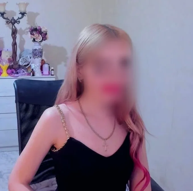 Charlotte, 24