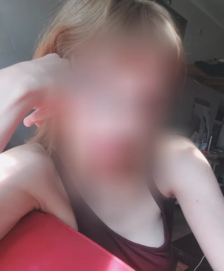 Maike, 19