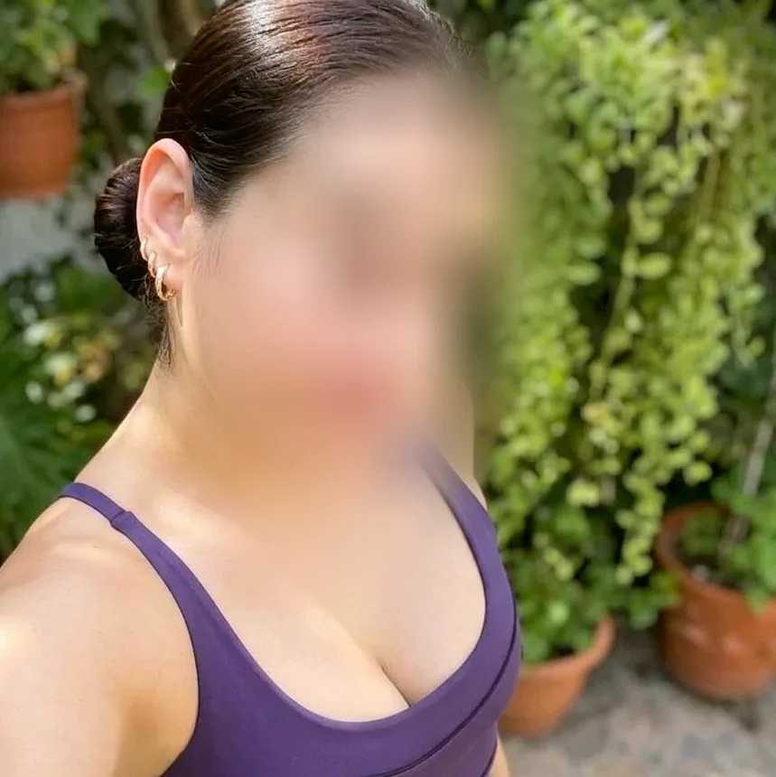 Melanie, 25