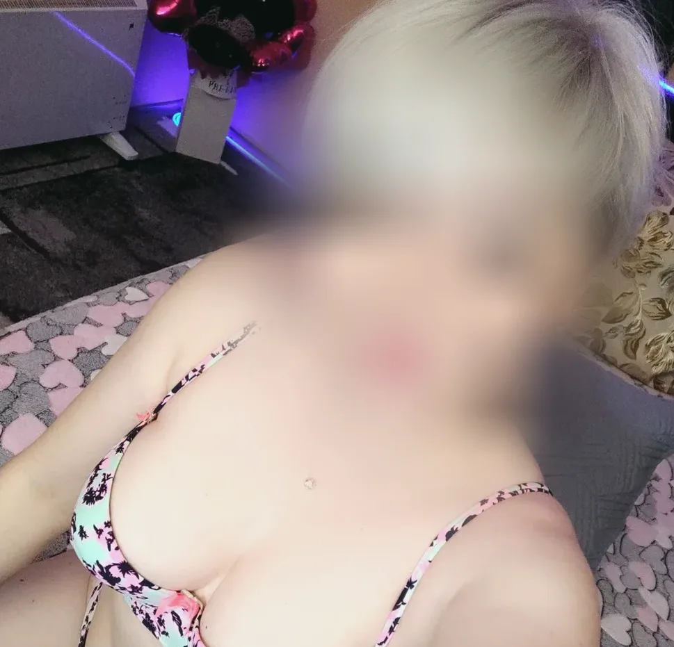 Vivien, 30