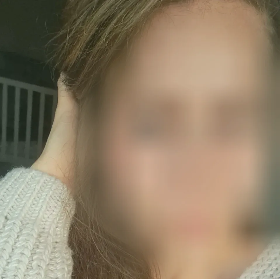 Yvonne, 31